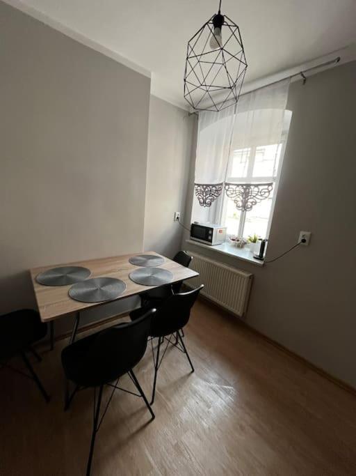 דוז'ניקי ז'דרוז' Apartament Quattro, Duszniki-Zdroj מראה חיצוני תמונה